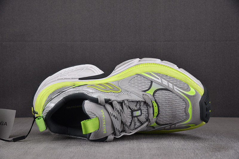 BC XL SNEAKERS