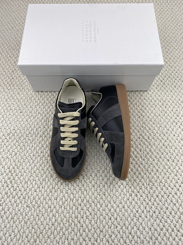 ma*s*n Ma*i*la sneaker